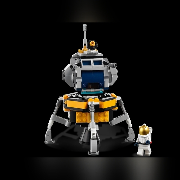 LEGO 3-in-1 Space Shuttle Adventure Set - Black, White, Gray RETIRED SET - Picture 6 of 12